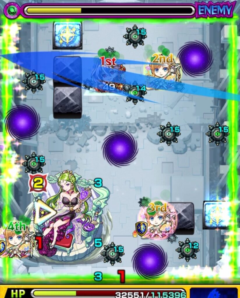 モンスト「破界の星墓・パライソの星墓」ボス最終戦の配置画面。ボスが左下に出現し、味方4体が画面の四隅と中央に配置。加速壁と重力バリアが張られ、中央に多数のワープホールと減速壁が出現。青い攻撃ルートが1stキャラから右上方向に描かれている。
