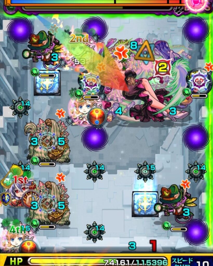 モンスト「破界の星墓・パライソの星墓」ボス戦中盤のステージ。中央のボスを囲むように雑魚敵とギミック（地雷・ワープ）が配置され、複数の味方キャラが攻撃を展開している場面。
