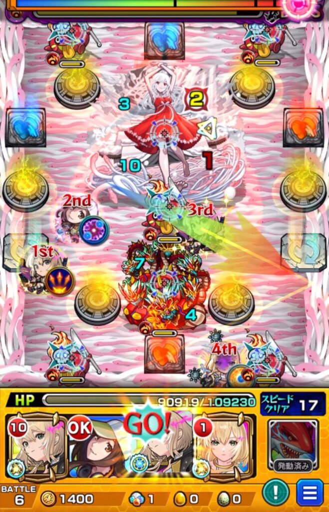 ボス最終戦・1手目。堕天エルのSSを使い、下の赤パネルを踏んでスプリッツァーに大ダメージを与える場面。
