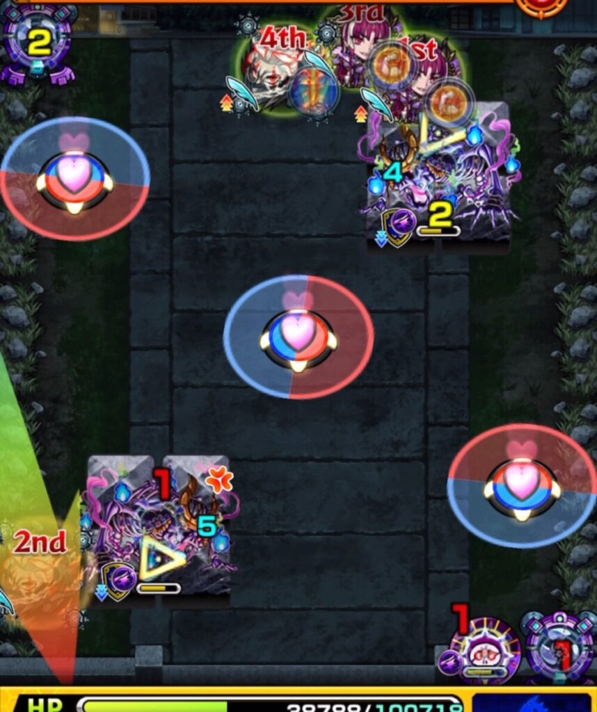 ステージ2の2手目で、ガシャドクロの弱点を攻撃しながら赤パネルを踏んでHPを回復している場面のスクリーンショット。