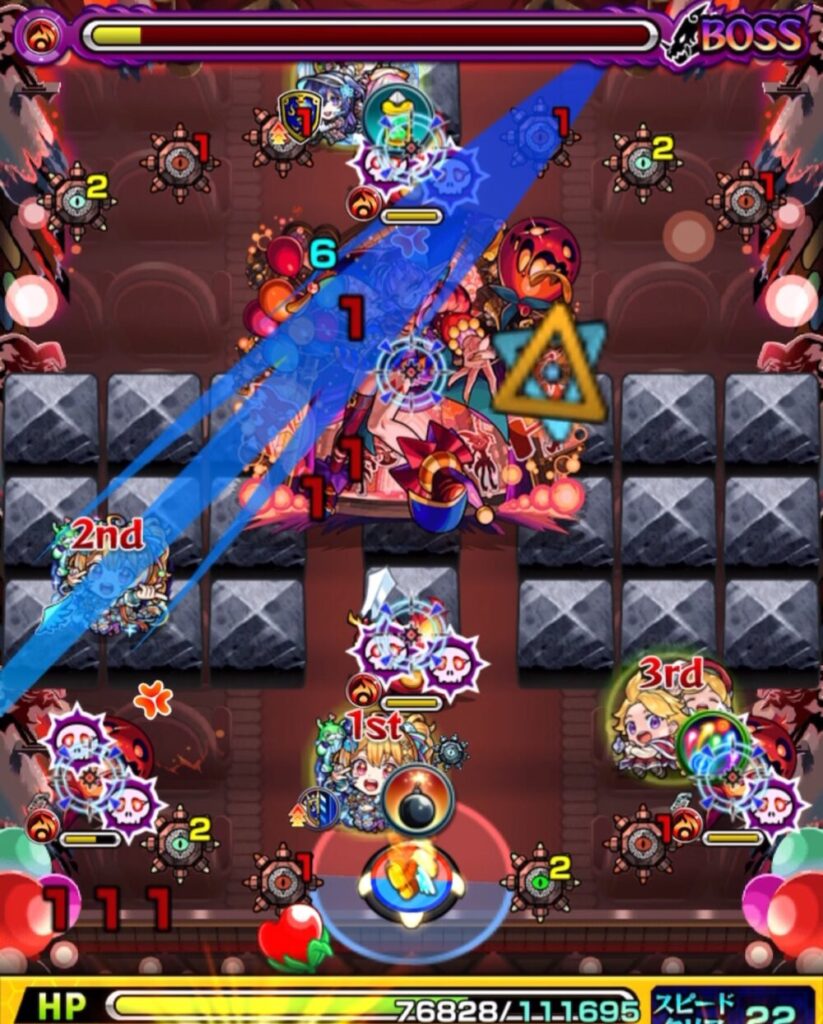 モンスト超究極・彩 グランギニョル(火属性)ボスステージ3の5手目。剣リンにふれて攻撃力を上げ、右上壁で2反射してボスの弱点を攻撃し、撃破に成功した場面。