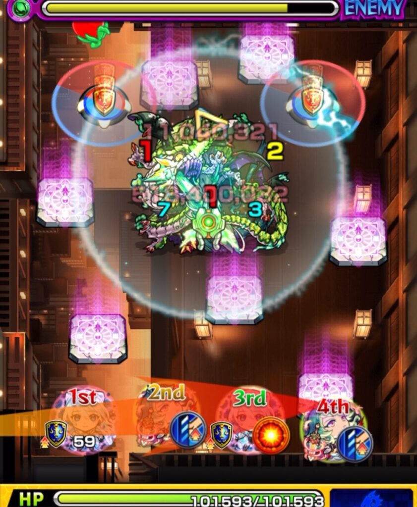 モンスト「超究極・猗窩座(宴の時間)」ステージ1の1手目。ネオがアグナムートXの友情コンボ(コピー)を発動し、バジリスクにダメージを与えて雑魚処理を狙う場面のスクリーンショット。