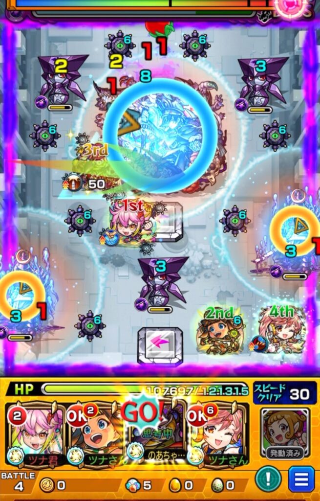 コルロがSSを使用し、ボス経由でパネル配置を整えながらハンシャインを処理。SS短縮と雑魚処理を同時に行う開幕シーン。