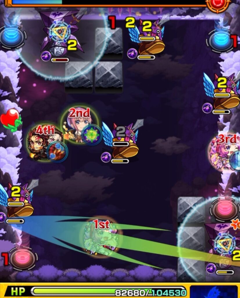 モンスト超究極・火「苦闘彩る魔性の宮殿」ステージ1の5手目のプレイ画面。右上の青テレポトンネルを狙うも横軸にずれ、赤テレポトンネルへ入って右上のハンシャインを撃破。意図せず成功したラッキーショットの瞬間。