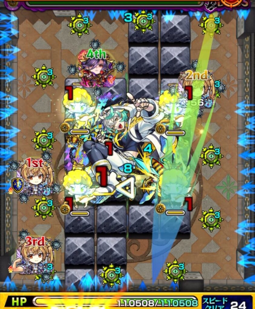 ボスステージ2・1手目の場面。天使を経由してHWを展開しながら、ボスの弱点を攻撃して大ダメージを与えているシーン。