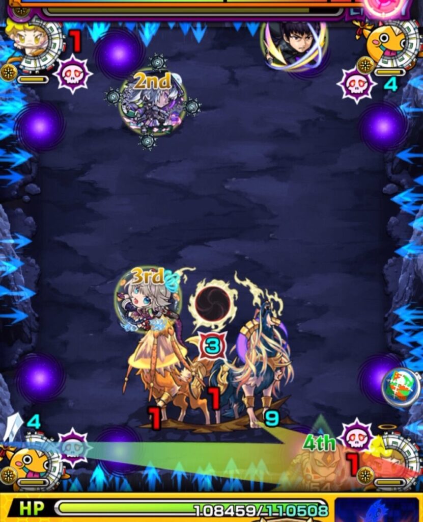 覇王十代・超究極のステージ2。1手目で剣リンに触れて攻撃力を上げつつ中ボスを攻撃したが、天使を残したい場面で剣リンが多く出現してしまいHP回復管理が乱れた状況。