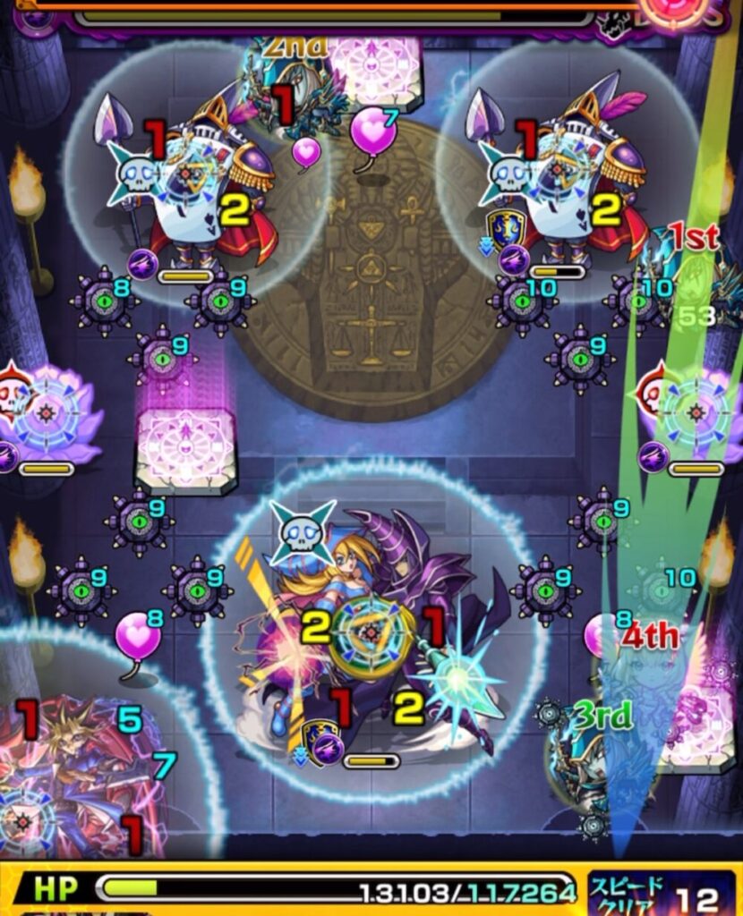 ボスステージ3の6手目でHPが危険な状態からバルーンで回復しつつ、右のトランプ兵を弱点攻撃で処理した場面のスクショ