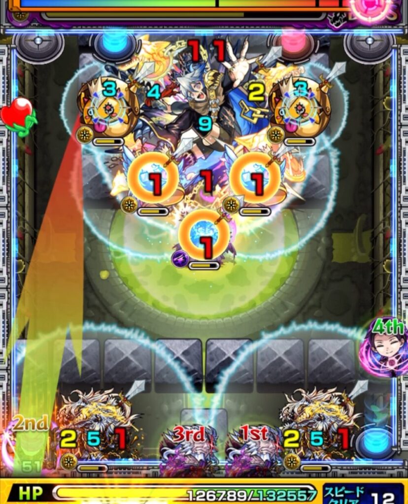 超究極チリアット・ボスステージ2の1手目。2P王騎が赤テレポトンネル付近から右上へ弾くも、青テレポトンネルに入れず失敗した場面のスクリーンショット。