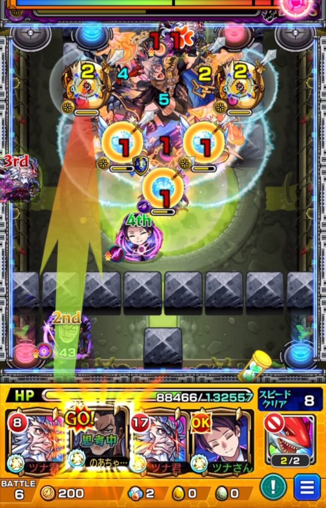 超究極チリアット・ボスステージ2の5手目。王騎のSSでかちリン→はやリン→魔導士と経由し、青テレポトンネルからボスと上壁に挟まってダメージを与え、抜けた後も追撃で追加ダメージを与えた場面のスクリーンショット。