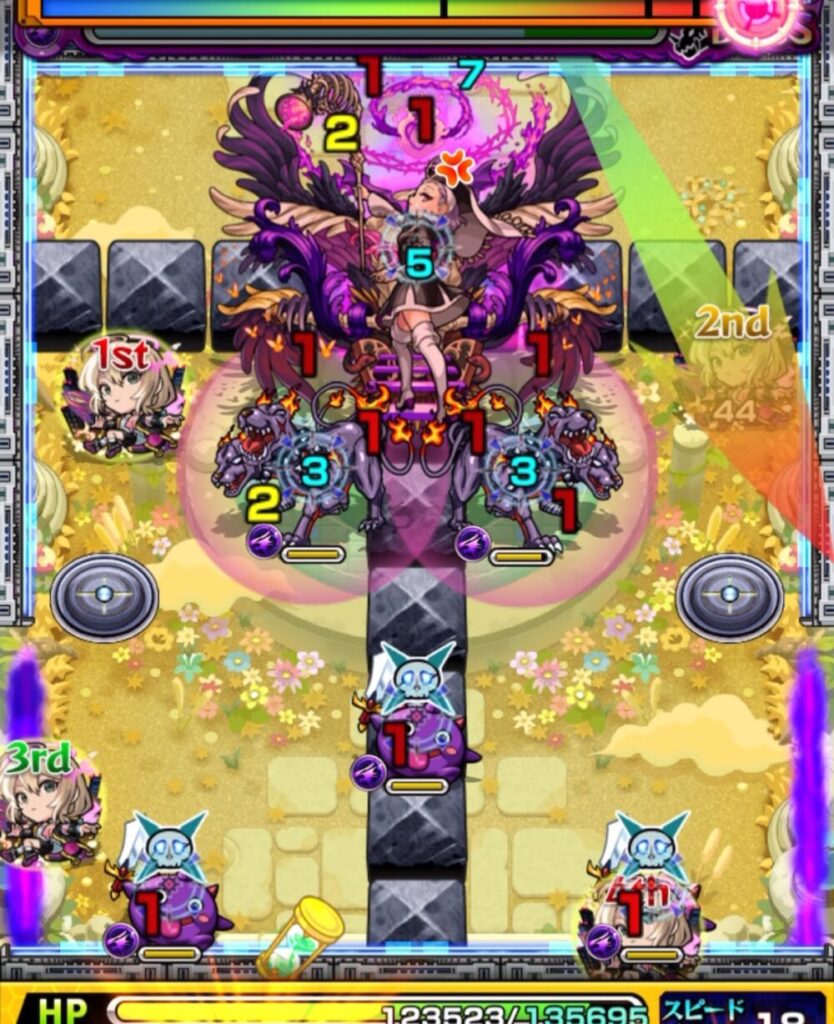 ボスステージ1・4手目、剣リン経由で攻撃力を上げ、上壁とボスのあいだに挟まってゲージを削り切る場面のスクリーンショット