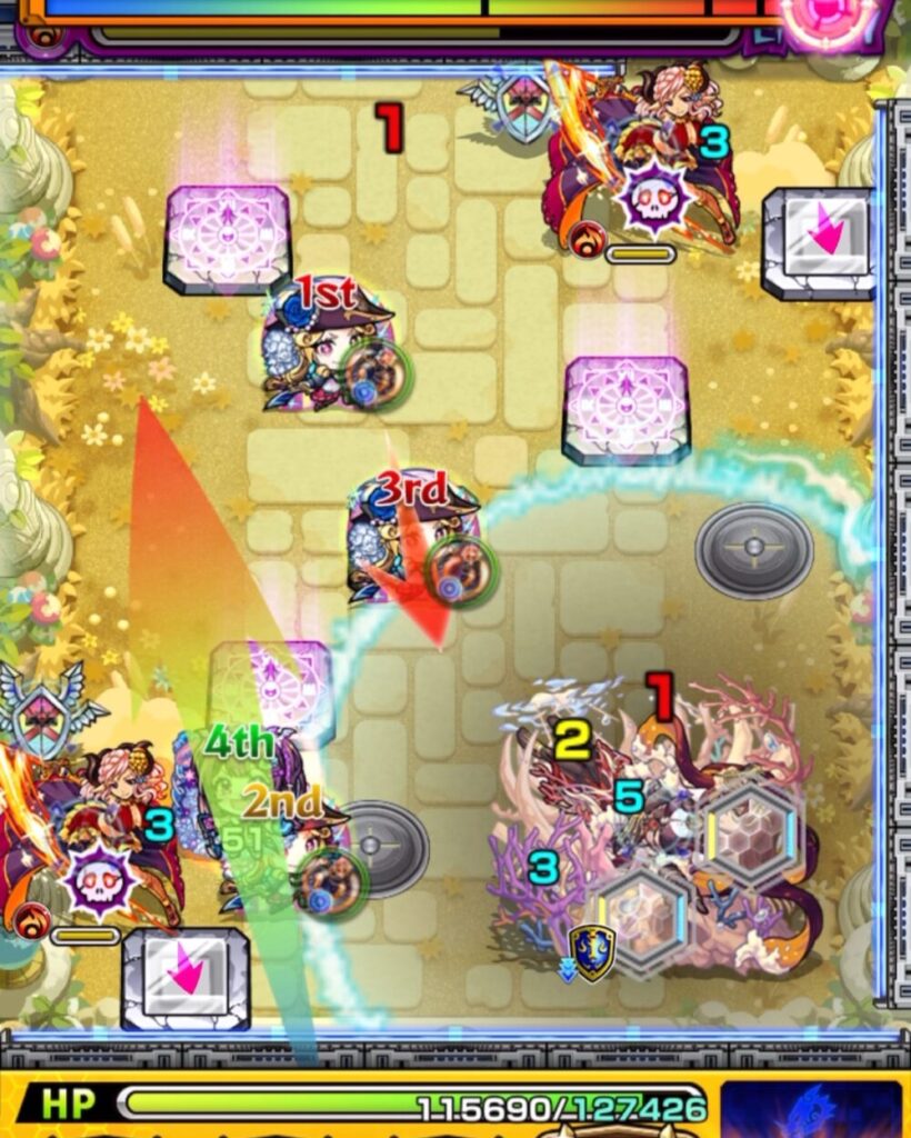 ランチャーパネルに配置したルネサンスが中ボスと壁のあいだを狙って弱点封印を攻撃し、ナイトメアもハトホルへ追撃する場面のスクリーンショット