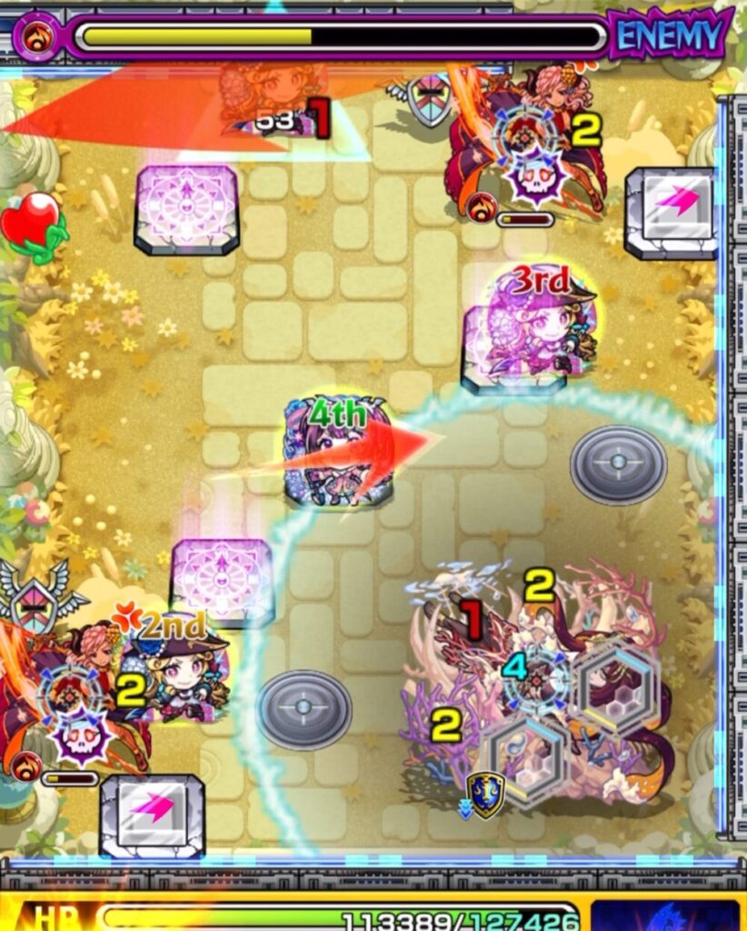 ステージ3の4手目。ナイトメアで右上のハトホルに攻撃し、ルネサンスが薄い角度で中ボスを削りつつハトホル2体を処理した場面のスクリーンショット。