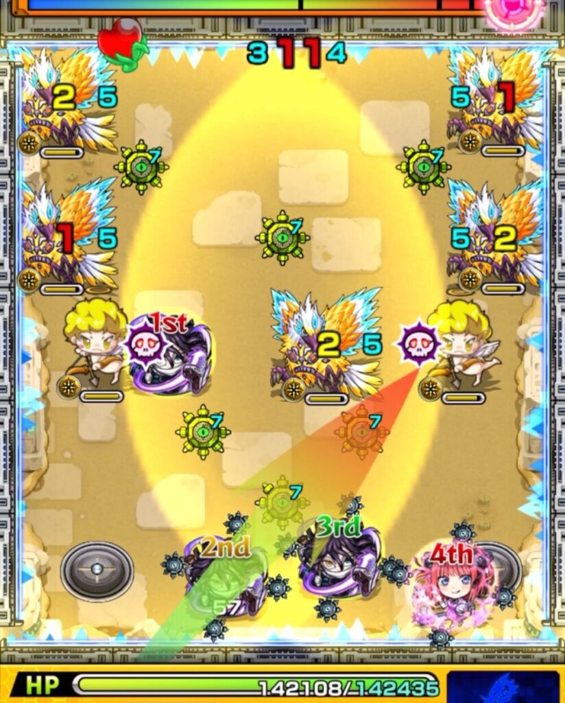 未開の砂宮・拠点24のステージ1。2手目で右側の天使とサンダーバードのあいだに挟まり、同時処理に成功している場面のスクリーンショット。