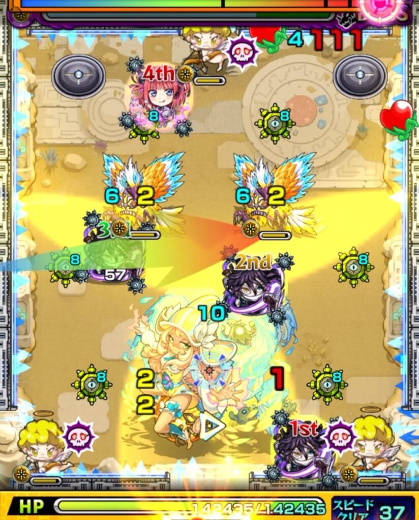 未開の砂宮・拠点24のボスステージ1。1手目で伊黒小芭内が薄い角度で弾かれ、挟まれない配置のサンダーバードのあいだをカンカンして同時処理に成功した場面のスクリーンショット。