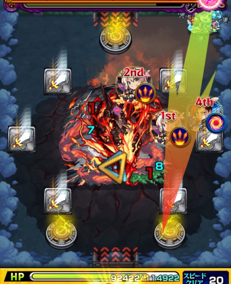 ボスステージ3の4手目で剣パネルを2個踏み、1壁反射からベクトルウォール経由でボスの弱点を攻撃し大ダメージを与えた場面