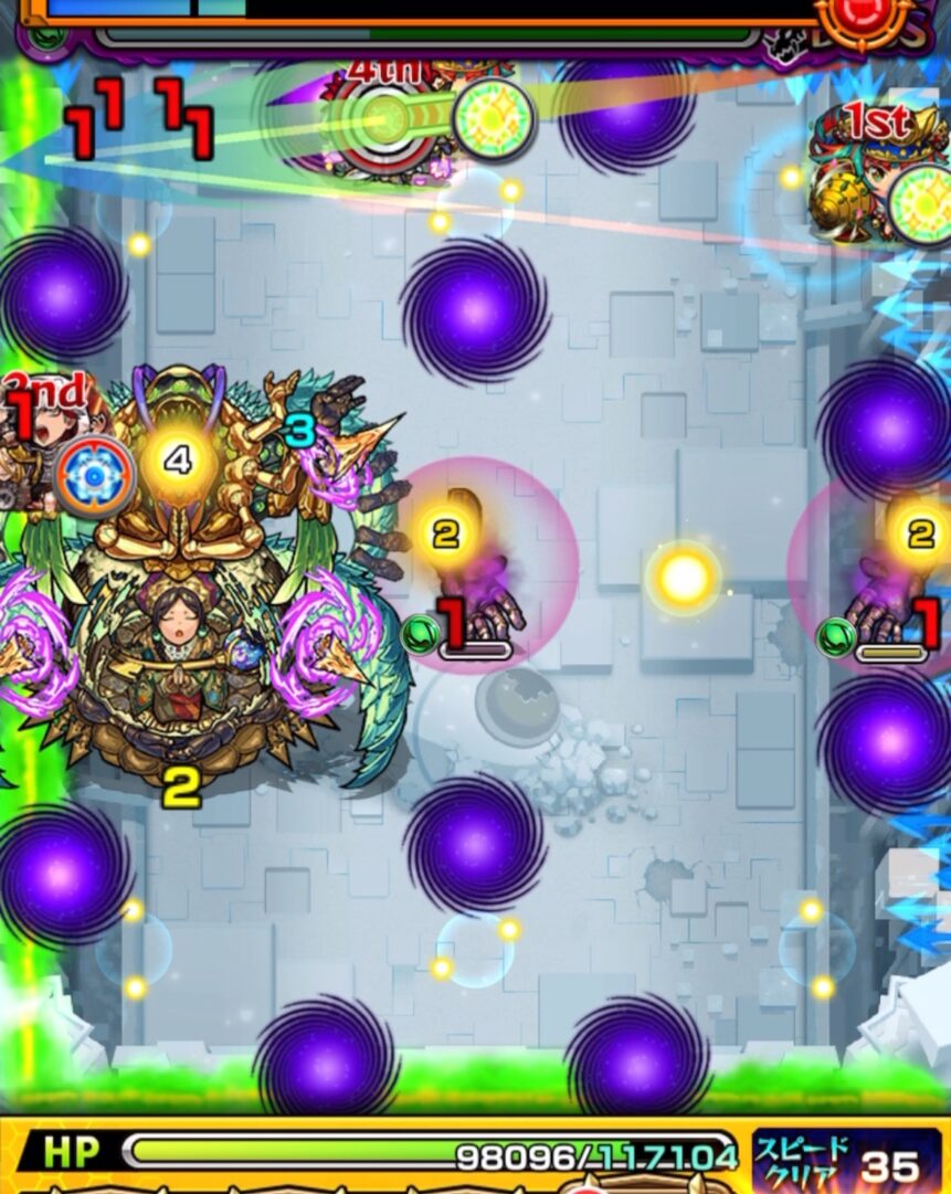 ボス1の6手目。全滅攻撃まで残り3ターンの状況で、ボスをフォトン4個で透過し、右側の手を防御ダウンさせて壁バウンドキャノンでダメージを与えた場面。