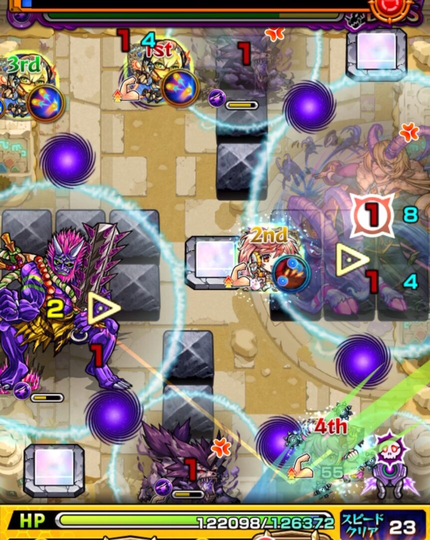 未開の砂宮 拠点25のボス2・2手目。4Pゲキリンで鬼と上のオオカミを処理しつつボスに大ダメージを与えるが、攻撃アップバブルがボスに当たり被ダメージと攻撃力ダウンを受けた場面。