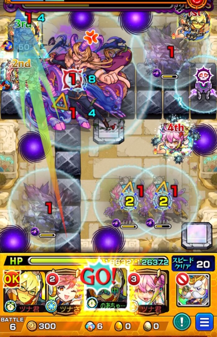 未開の砂宮 拠点25のボス3・2手目。3PフォルテのSSでオオカミ処理を狙うが、パネルを踏みきれず敵が透過し、攻撃アップバブルがボスに当たって大ダメージと攻撃力ダウンを受けた場面。