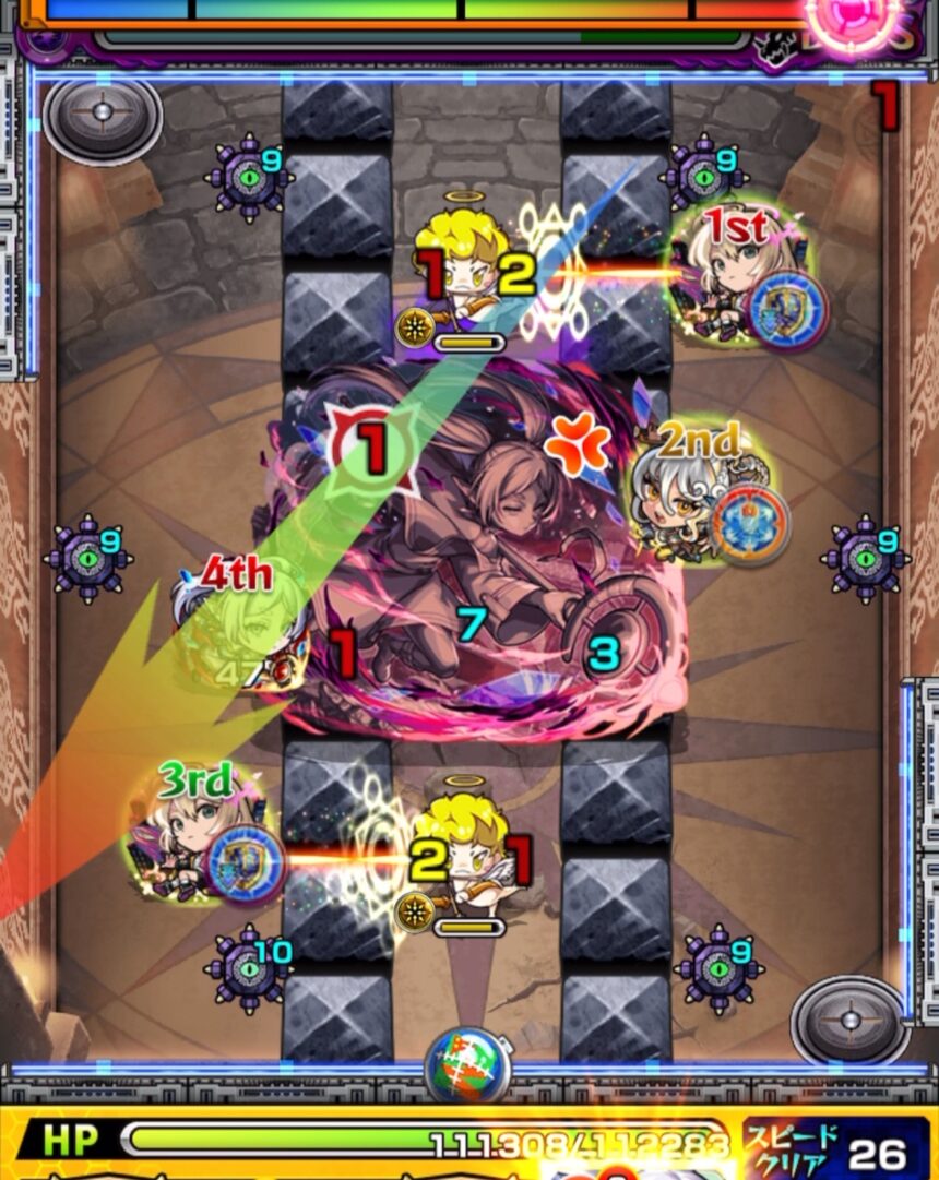 ボス1の2手目。下壁反射で地雷を踏みつつ天使とボスの間を狙ったが、挟まれず被ダメージが増えた場面