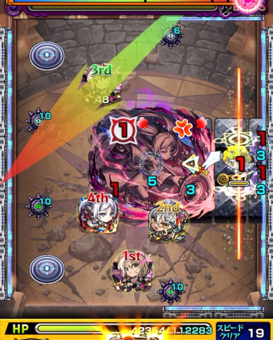 ボス2の5手目。地雷を3個踏んで3壁反射から回復し、ボスと天使の間に挟まって撃破した場面