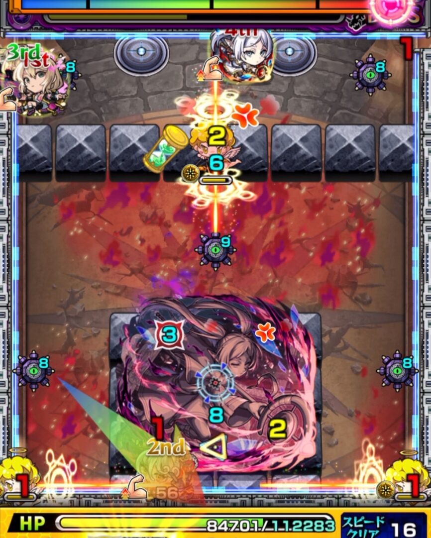 ボス3の3手目。攻撃力アップ状態で下側弱点を狙ったが、思うようにダメージが伸びなかった場面