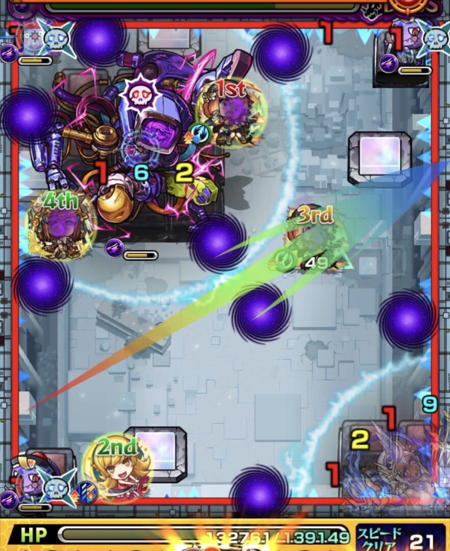 ボス1開幕で4壁触れと透過パネルを利用し、ぷよリンとゾンビ2体を同時処理する場面。フィールド展開によりゾンビを先に倒し、ブロック内のぷよリンもまとめて処理してクロスドクロを発動。