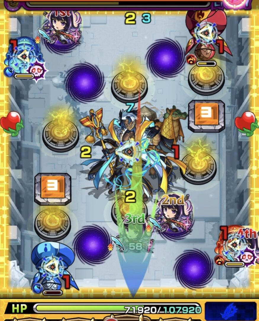 パネルが「3」の状態で踏まずに立ち回り、中ボスの弱点を攻撃するもハンシャインの攻撃で大ダメージを受けた場面