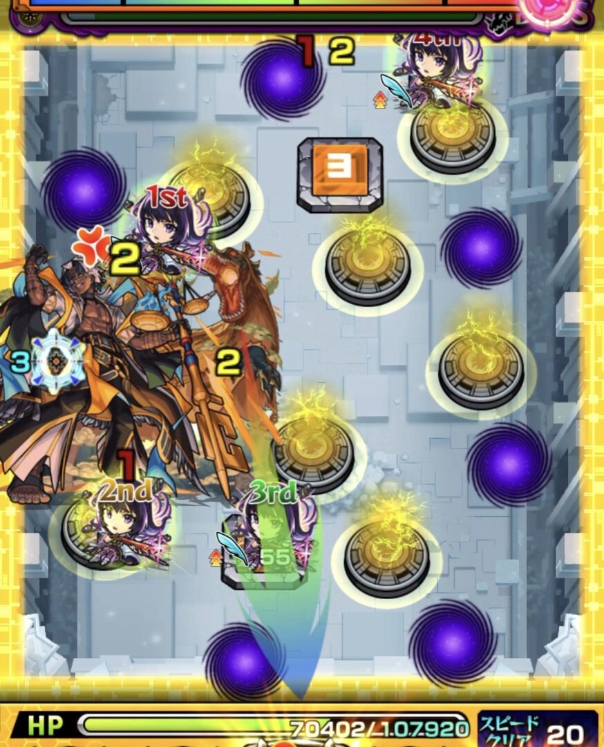 パネルが3の状態のため攻撃を避け、味方に触れて回復とパネルリセットを行った場面