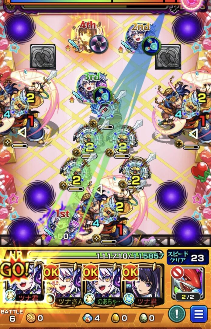 ボス3の1手目でSSを使用し、はやリンを処理して加速パネルを展開しながらオタク雑魚3体を同時撃破し、ボスが上部に出現する場面。