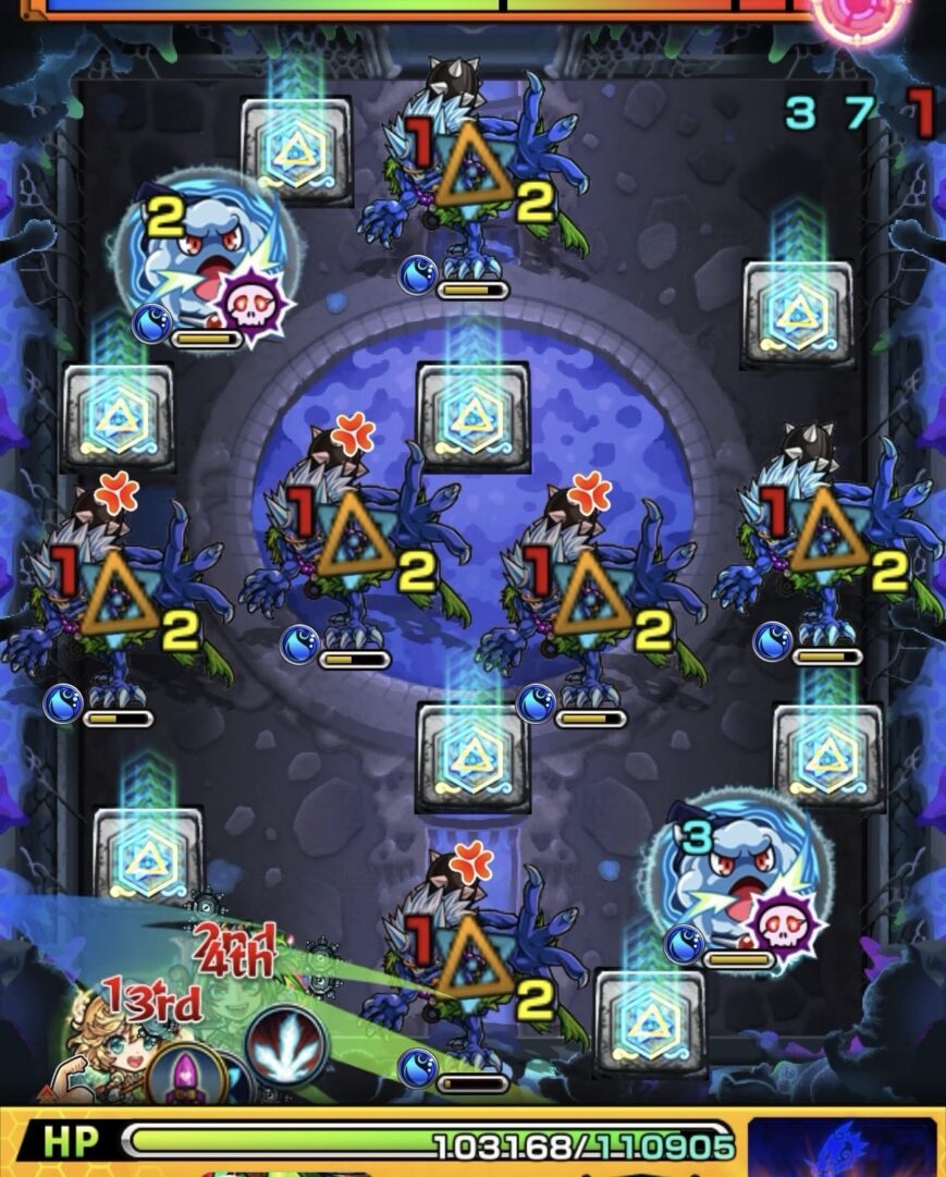 超究極ルビカンテのステージ4。弱点攻撃力アップパネルを踏みながら鬼を攻撃し、3体の鬼を処理して爆発攻撃の避難場所を確保した場面のスクリーンショット。