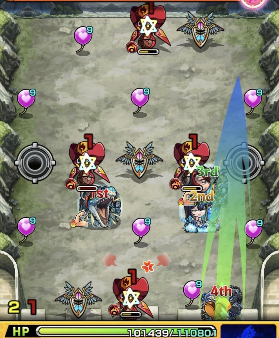 超究極デストロイヤーのステージ2攻略2手目。ヒーリングバルーンを敵に付与しないよう調整しつつ、ビジョンベースの分身で左と下のハンシャイン2体を処理した場面の解説画像。