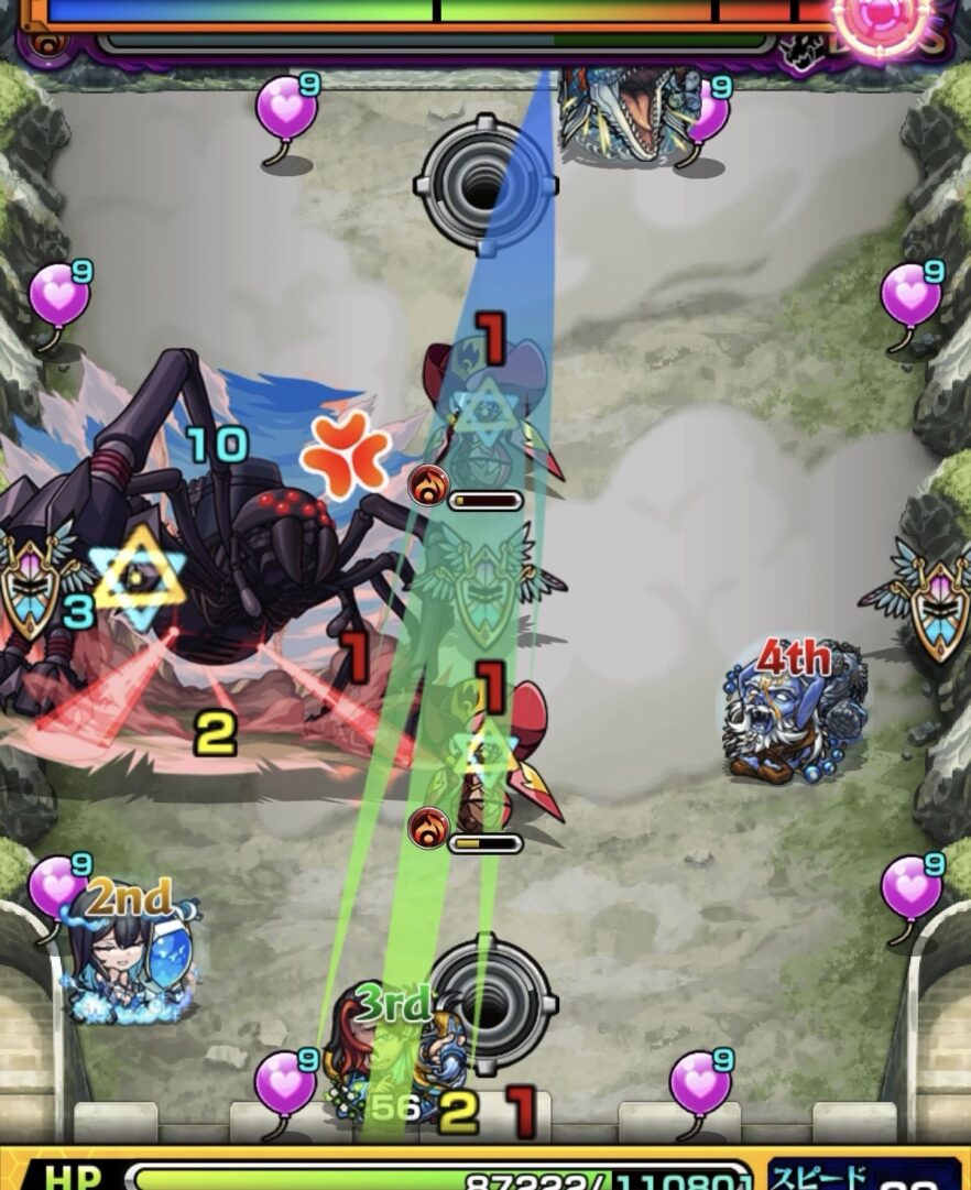 超究極デストロイヤーのボス1攻略2手目。ヒーリングバルーンを敵に付与しないよう調整しつつ、ビジョンベースの分身でハンシャイン2体を処理しボスにもダメージを与えた場面の解説画像。