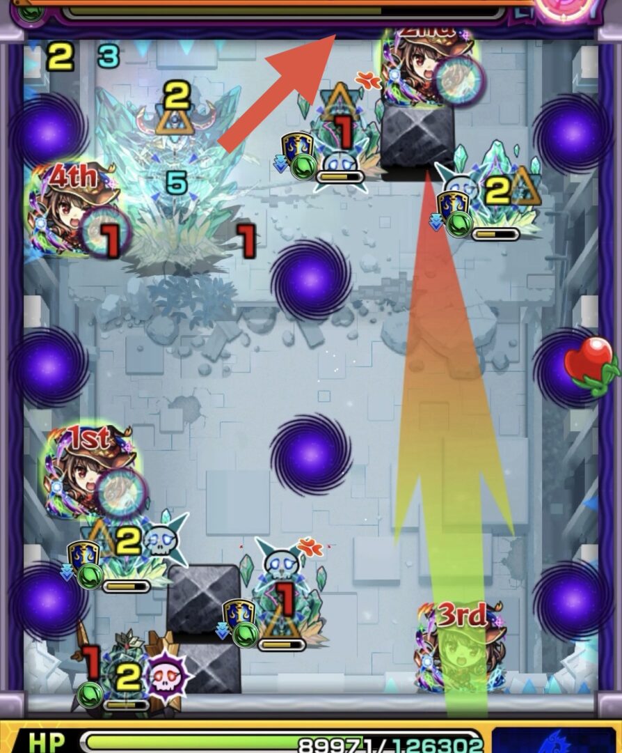 コキュートスの星墓ステージ2の3手目でブロック反射から上下の壁を利用してクリスタル弱点を攻撃し中ボスにダメージを与える場面