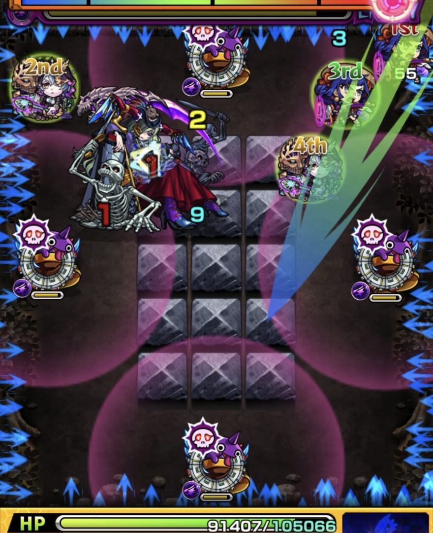 ステージ3の初手ではやリンで加速しつつ味方に触れて中ボスの弱点を攻撃した場面