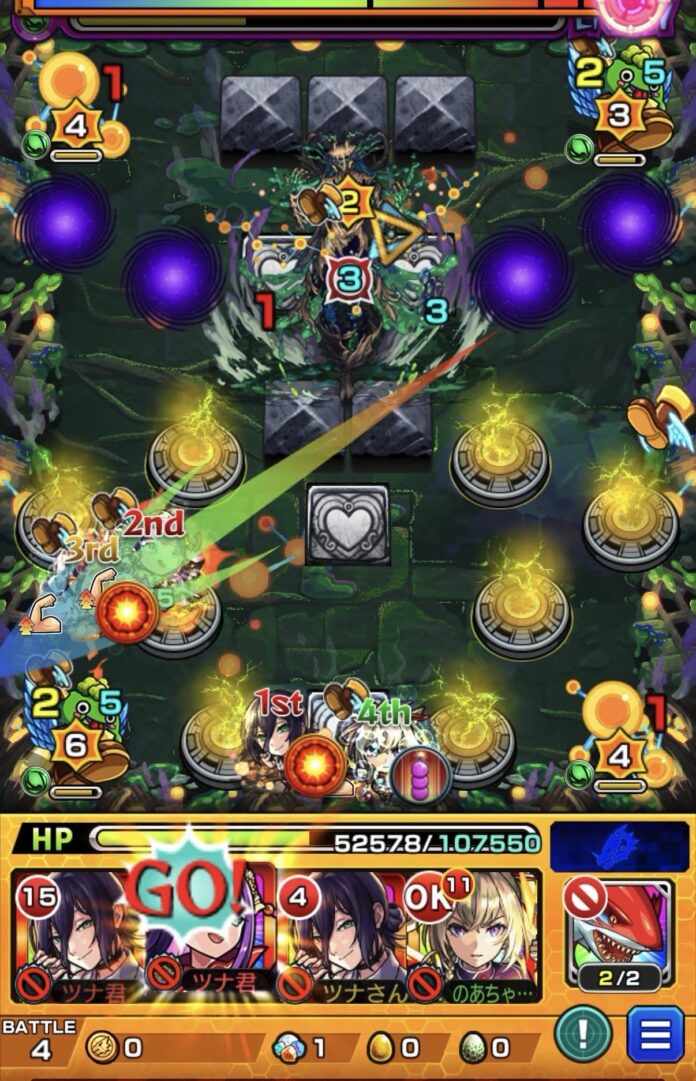 ステージ4の7手目で紫苑のSSを使い2壁で防御ダウンを発動させ中ボスを撃破して突破した場面