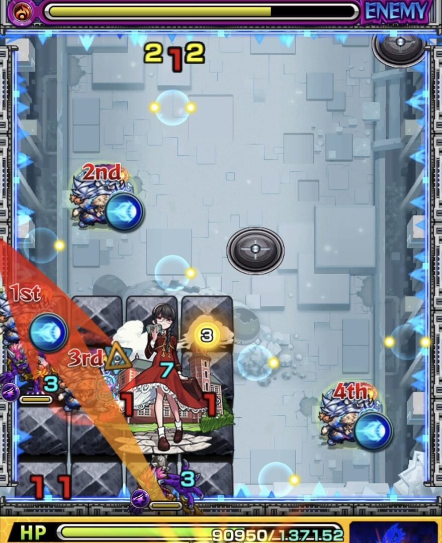 ニギミタマの星墓ステージ4で中ボスと鬼のあいだに挟まり行動が制限された場面