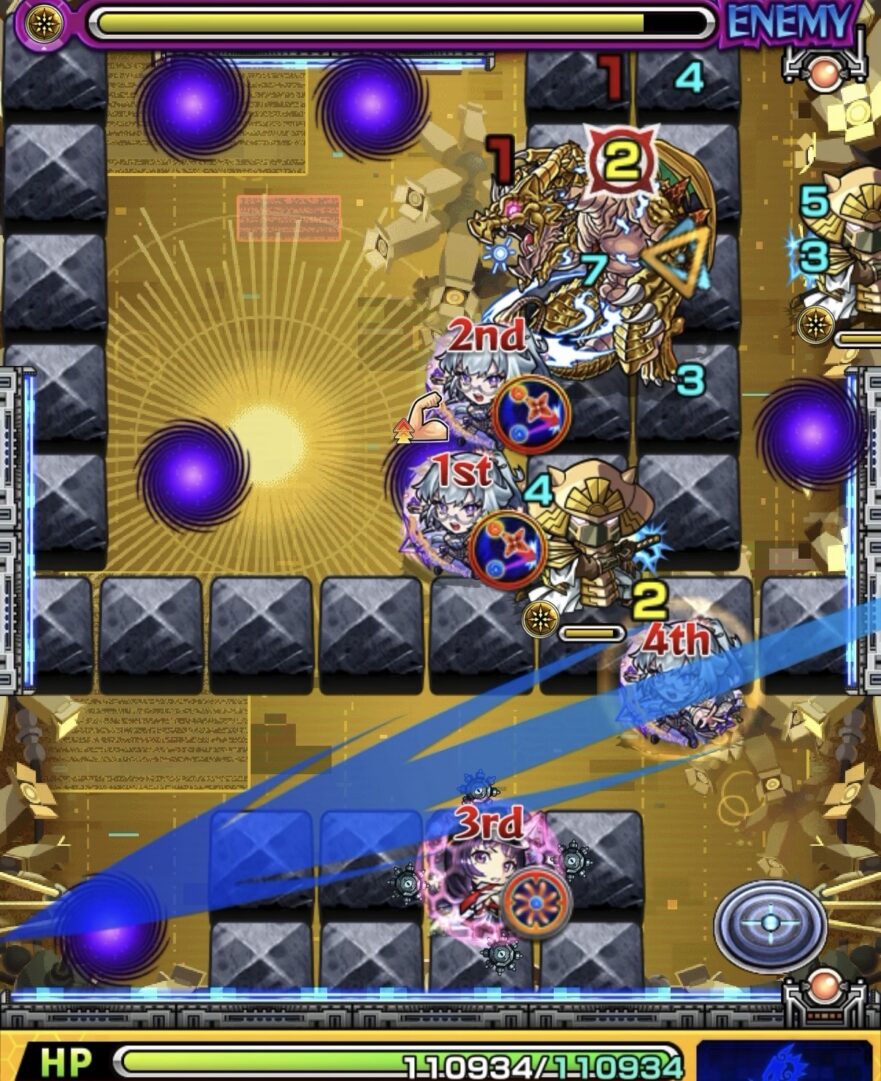 モンスト黎絶ビリミスクのステージ3開幕の立ち回り。左下の壁にふれて友情コンボでサムライ2体を処理しバハムートにダメージを与えた場面