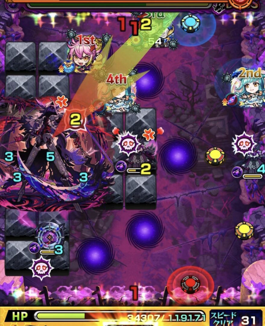 モンスト黎絶キャローネのボス2。回復しながら反射と加速を利用し、ボスと魔導師のあいだに挟まって大ダメージを与えた場面