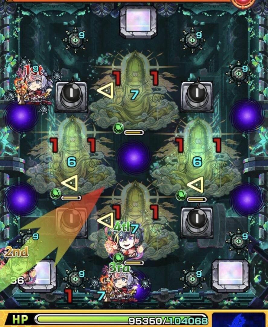 レンジブーストボムをLv5まで強化しイレギュラーバウンドで上のジョヤベルンに設置して1体処理した場面