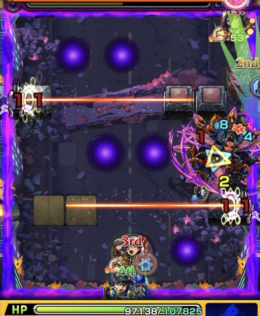 超究極ジャガーノートのステージ3で加速を利用して攻撃力アップ状態のレゼが中ボスの弱点を攻撃し突破した場面