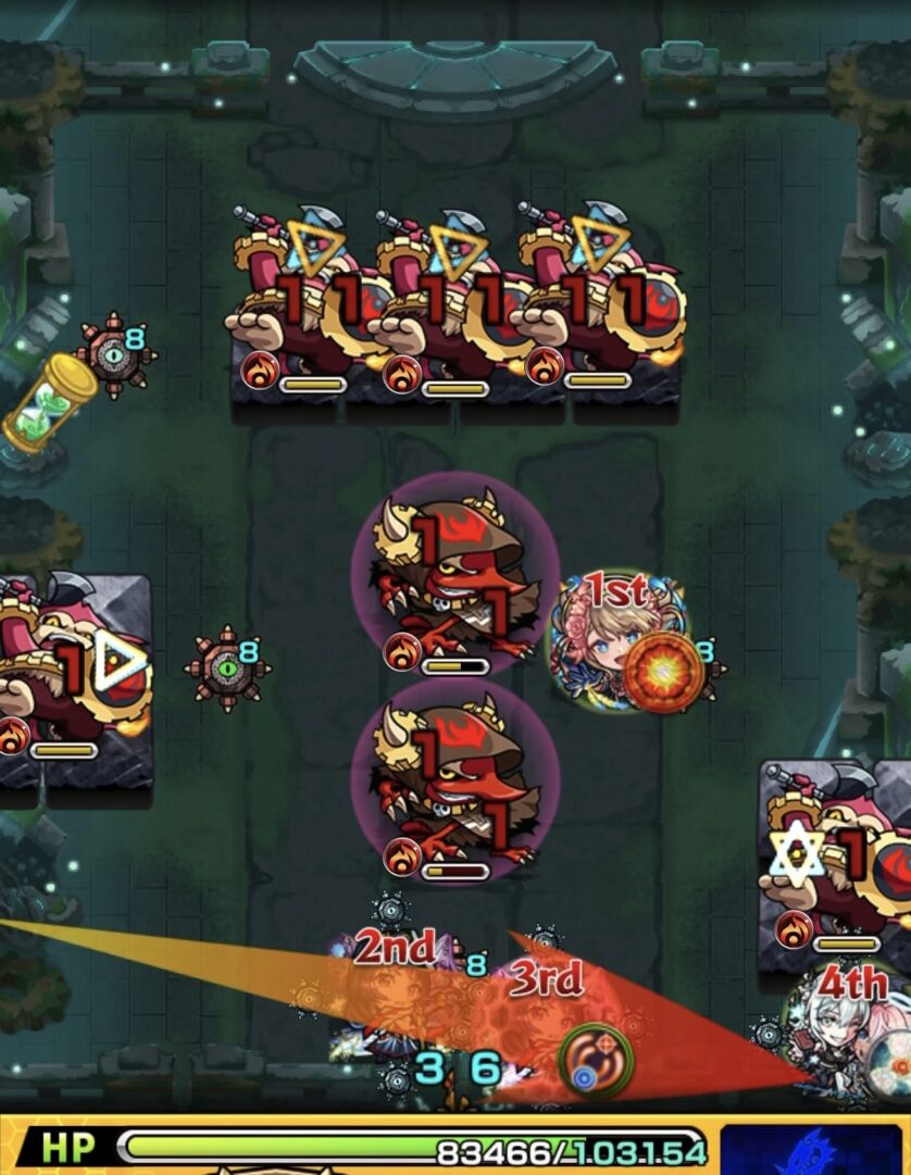 神獣の聖域「レキオウエリア・レキオウ」ステージ1で友情コンボを発動し、フード雑魚とゴリラを攻撃して相互蘇生を狙う場面