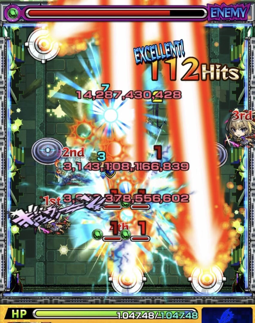 黎絶ロヴァーのステージ3でレーザーが4個のランプと中ボスの弱点に当たりHPを削り切って突破した場面